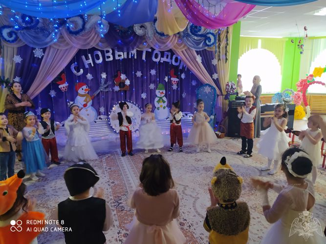 Новогодние утренники в нашем ДОУ