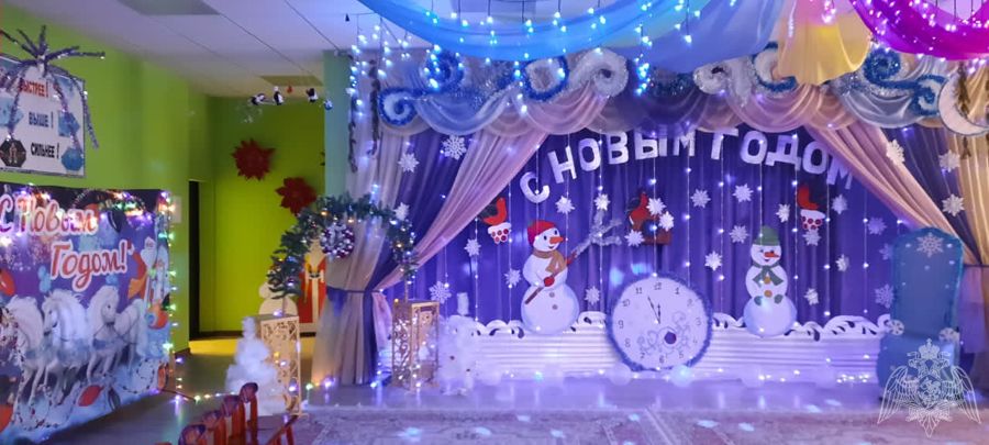 Новогодние утренники в нашем ДОУ