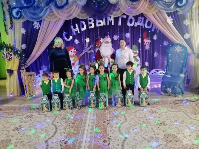 Новогодние утренники в нашем ДОУ
