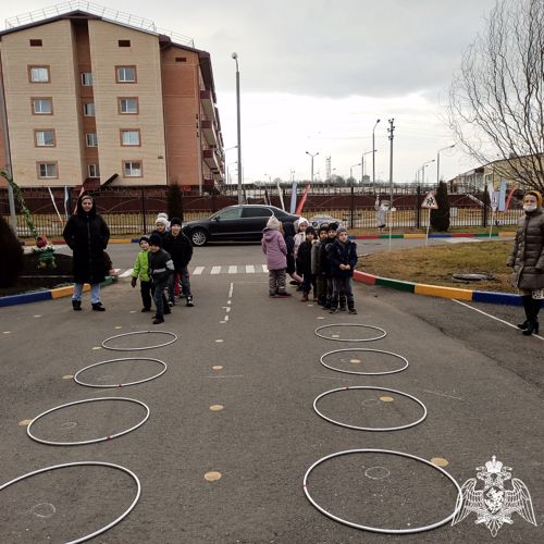 Физкультурный досуг  "Мы мороза не боимся"  