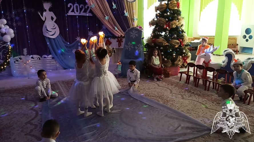 Новогодние  утренники  в детском саду  
