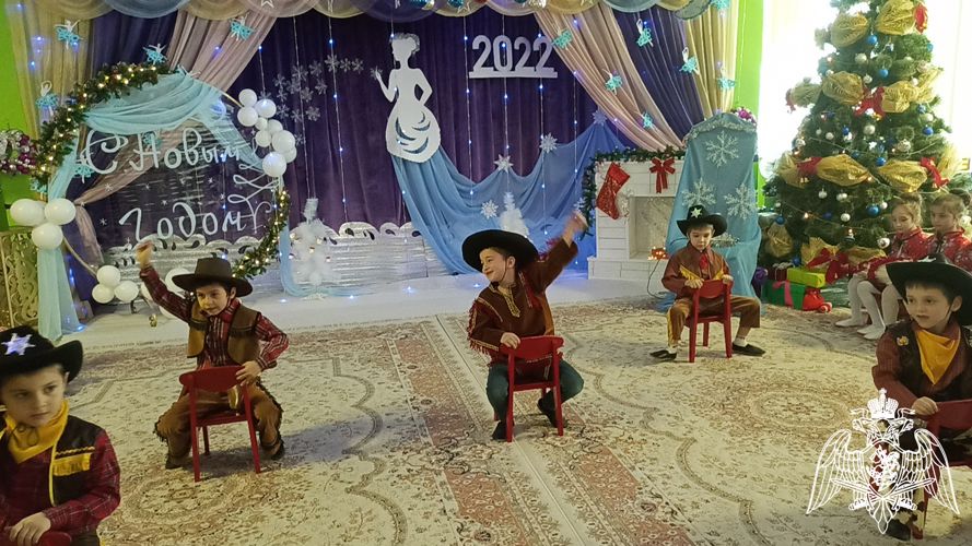 Новогодние  утренники  в детском саду  