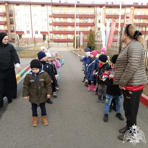 Военно - спортивная игра "Зарница"