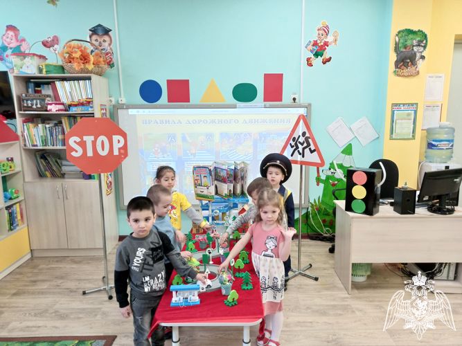 Неделя безопасного  дорожного движения в ДОУ