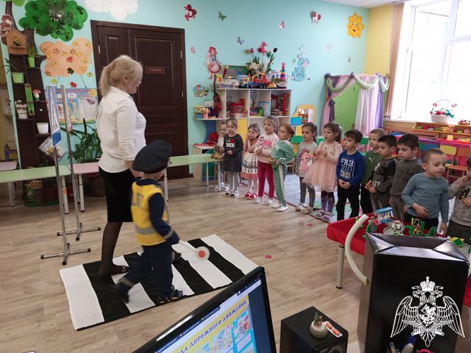 Неделя безопасного  дорожного движения в ДОУ