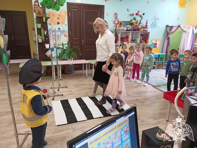 Неделя безопасного  дорожного движения в ДОУ