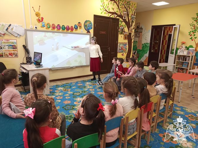 Неделя безопасного  дорожного движения в ДОУ