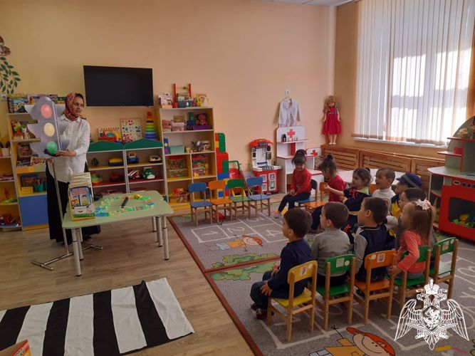 Неделя безопасного  дорожного движения в ДОУ