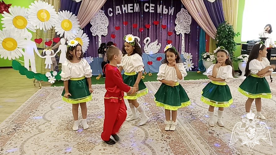 "День семьи, любви и верности"