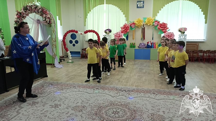 Спортивный праздник "Космодром здоровья" (провела: инструктор по физической культуре Циздоева Л.А.)