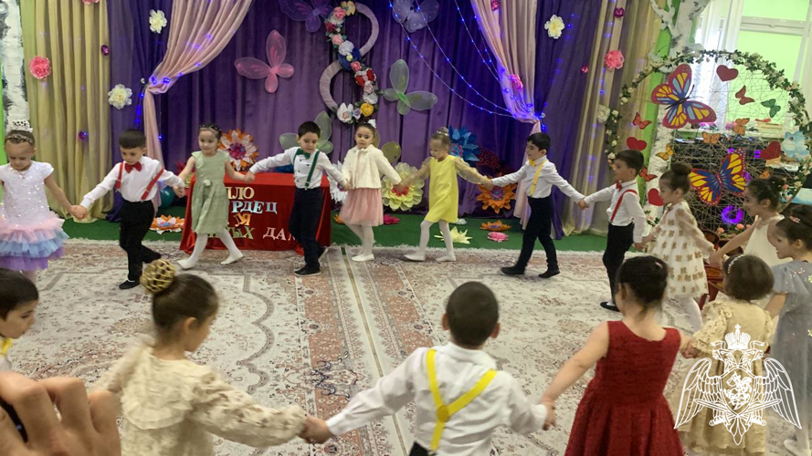 Международный женский день 8 Марта!