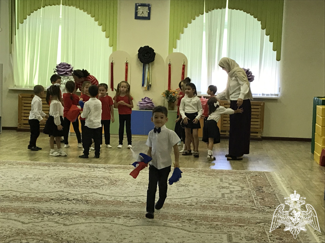 ДЕНЬ РОССИЙСКОГО ФЛАГА!