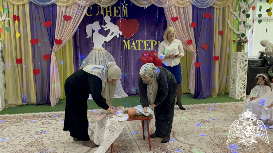 День матери.