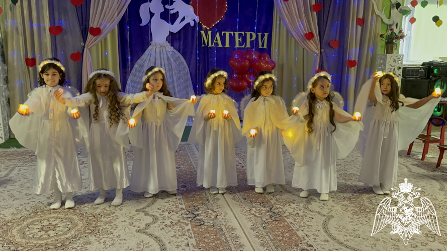 День матери.