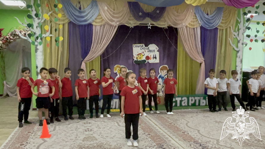 Спортивный праздник в подготовительной группе «Веселые старты».