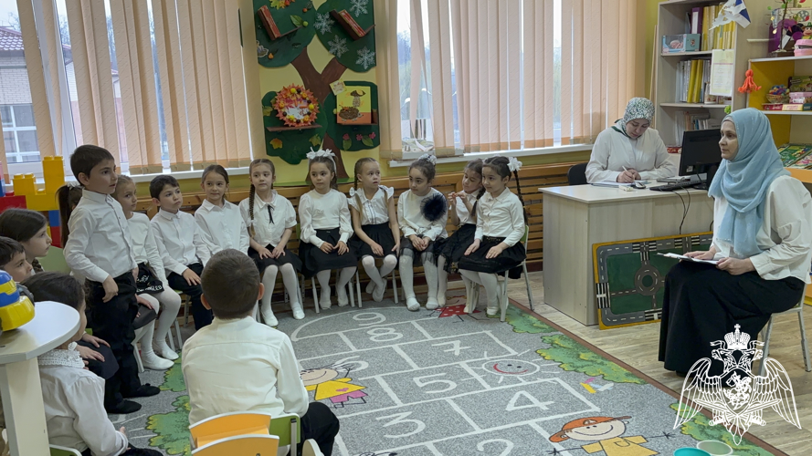Занятие по познавательному развитию в подготовительной группе "Чудо - вода"