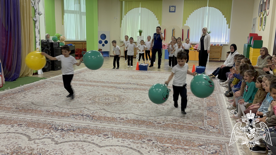 Спортивный праздник  «Мы здоровы и это здорово!»