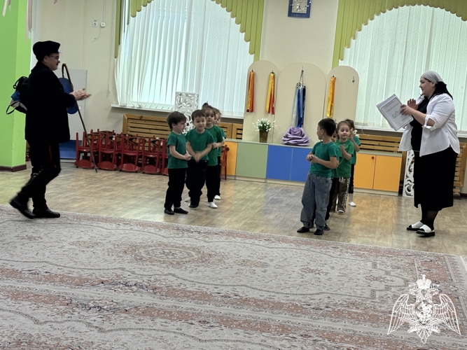 Спортивный праздник «Спортивное путешествие вокруг света» 