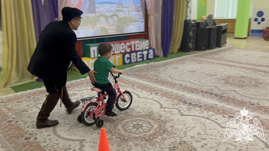 Спортивный праздник «Спортивное путешествие вокруг света» 