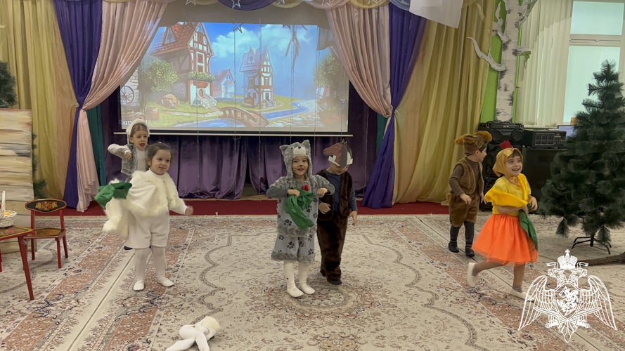 «В гостях у сказки» (инсценировка сказки во всех возрастных группах)