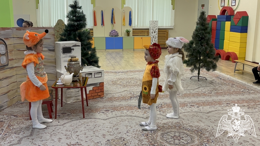 «В гостях у сказки» (инсценировка сказки во всех возрастных группах)