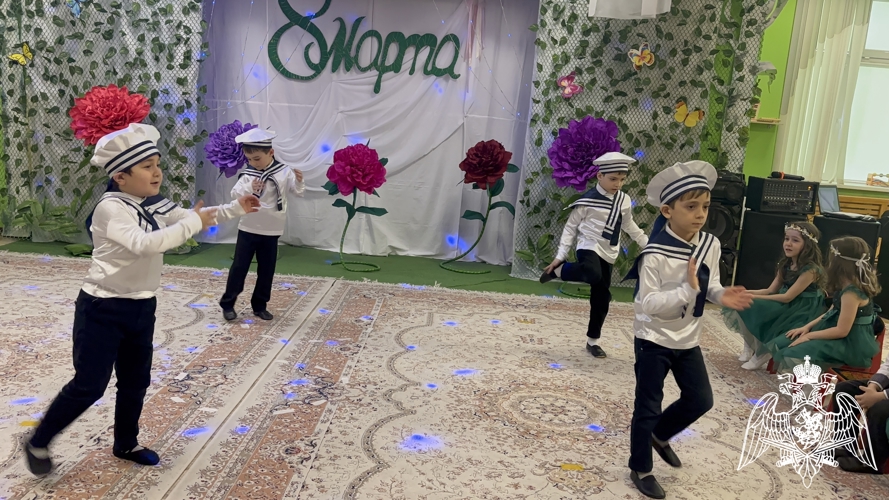 Музыкальное развлечение «8 марта»